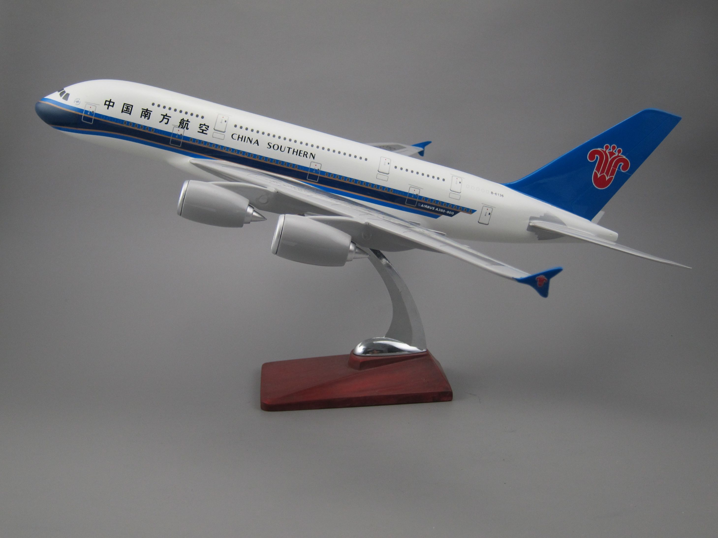 飞机模型（中国南方航空A380飞机）仿真飞机 合成树脂飞机模型