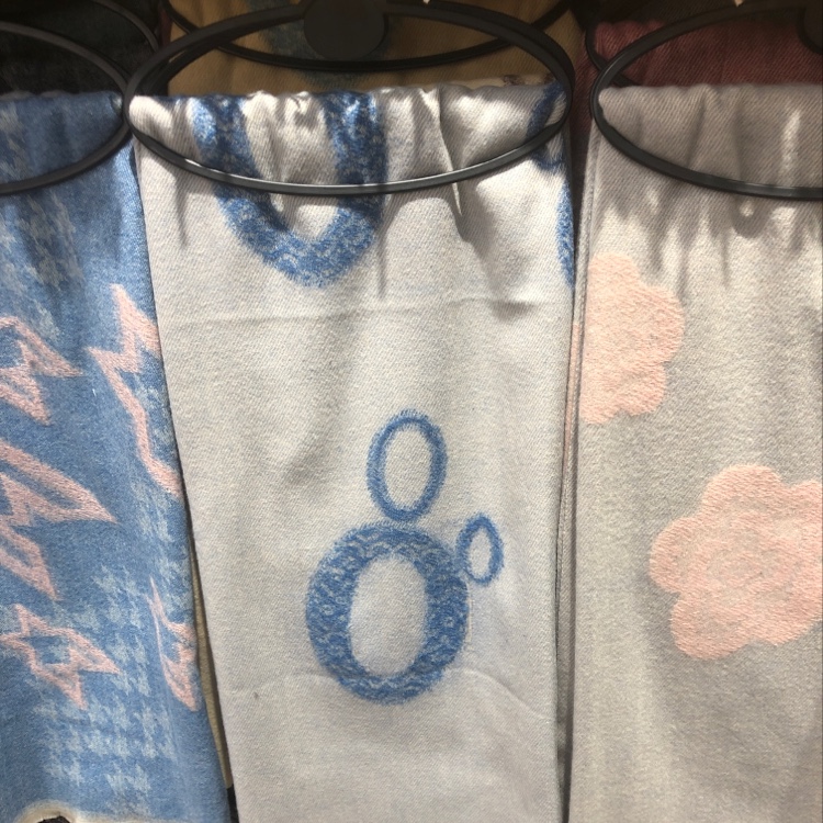Korean female scarf design concept display