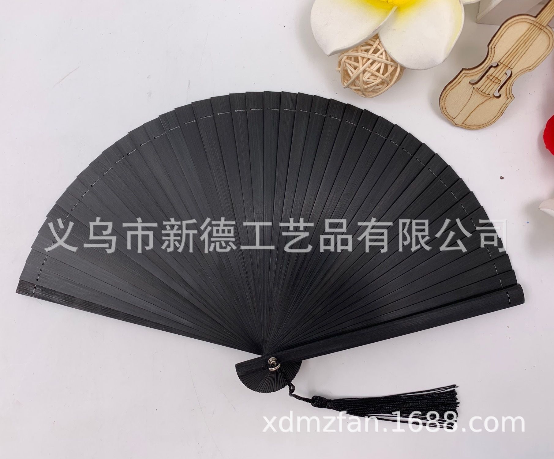 Factory direct sales of mini full bamboo fans, folding fans, ancient-style fans, bamboo fans, small fans, and bamboo advertising fans detail image 3