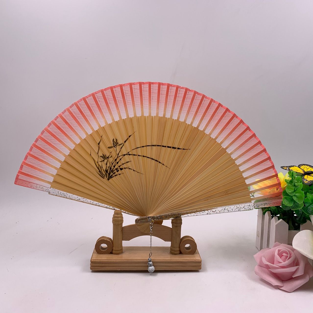 珍珠边平板竹制手绘扇   过渡色折叠扇子   日韩式女扇   中国风扇子产品图