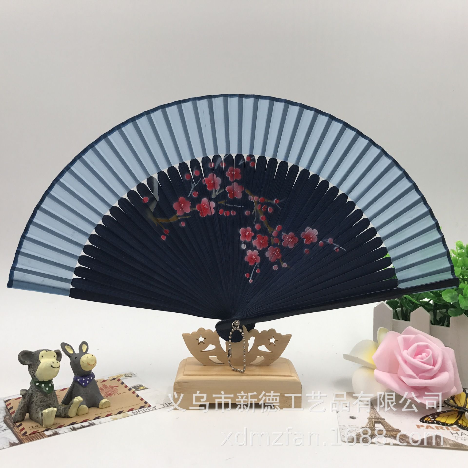 漆边手绘喷绘折扇  *古风折扇镂空*日式和风扇  *二青竹质折叠扇子  批发详情图7