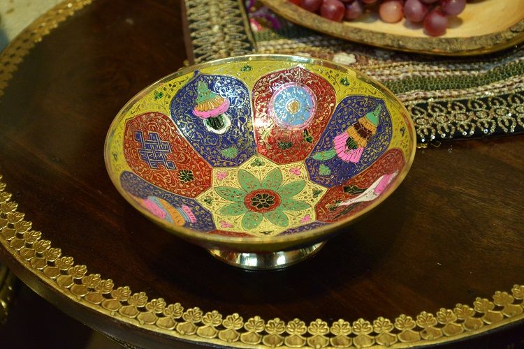 A large copper fruit plate with eight auspicious signs hand-painted in India Item Picture