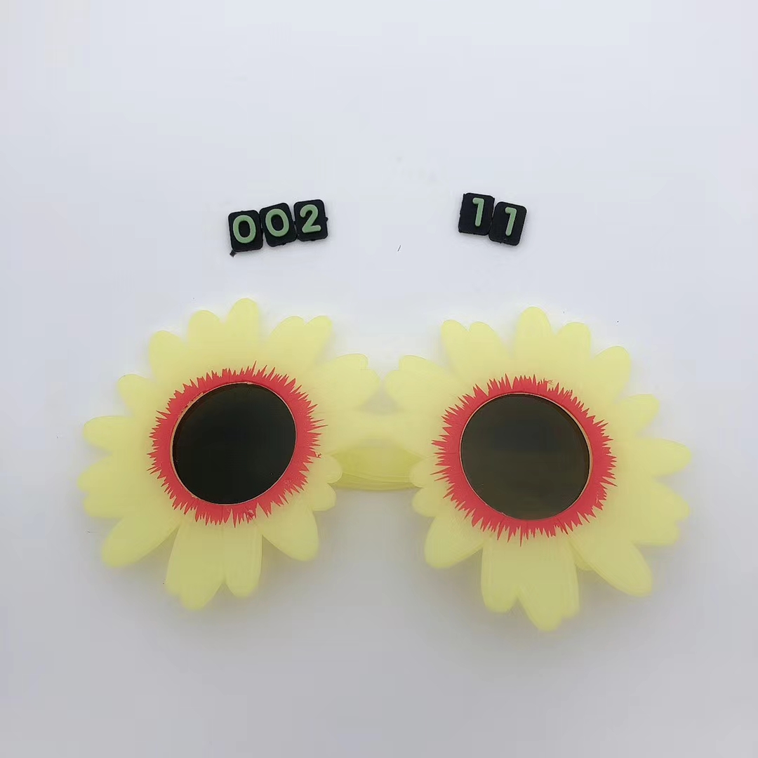 Masquerade sunglasses