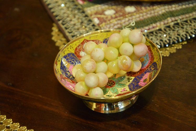 Hand-painted eight-auspicious copper fruit plate middle piece Item Picture