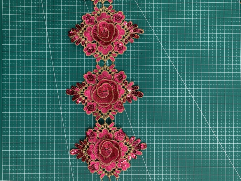 Water-Soluble Embroidery Collar With Bead Collar Can Be Customized In Color