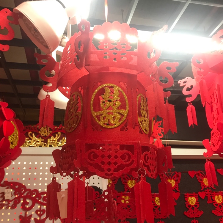 Non-woven festive lanterns thumbnail