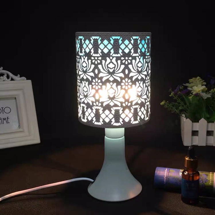 "07-5 Light Luxury Ironwork country Style Lamp, plug-in red bedside lamp, sleep-inducing scented bedroom, Mother's Day.
