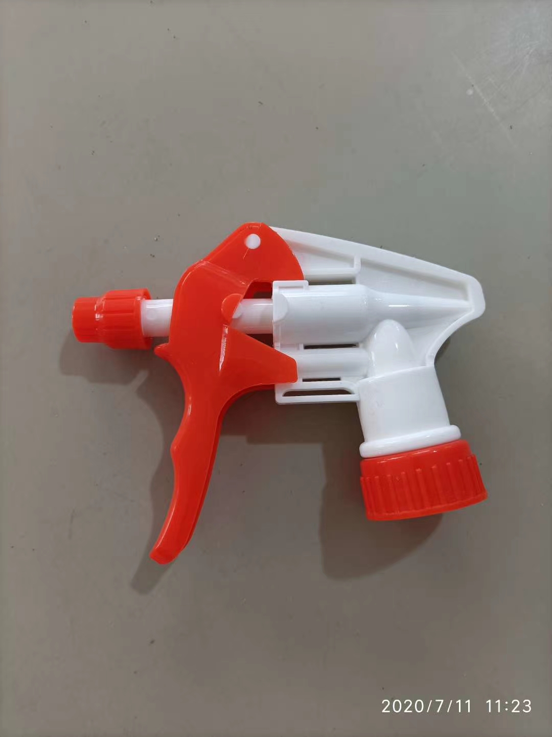 通用口径喷头喷头塑料喷头按压式喷头手持式喷头详情图6