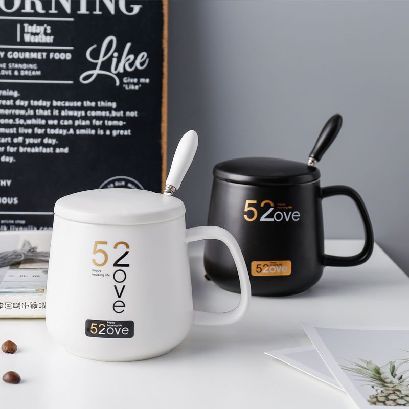个性潮流创意黑白两色陶瓷马克喝水杯子男女情侣家用牛奶咖啡带盖勺