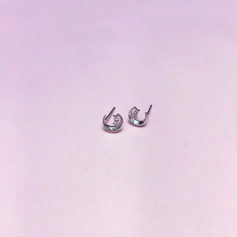 The whole body 925 silver simple star moon small earrings explosive earrings wholesale thumbnail