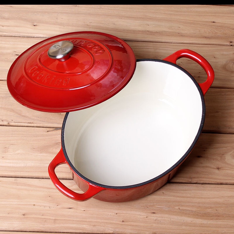 An enamelled iron pot with oval shape thumbnail