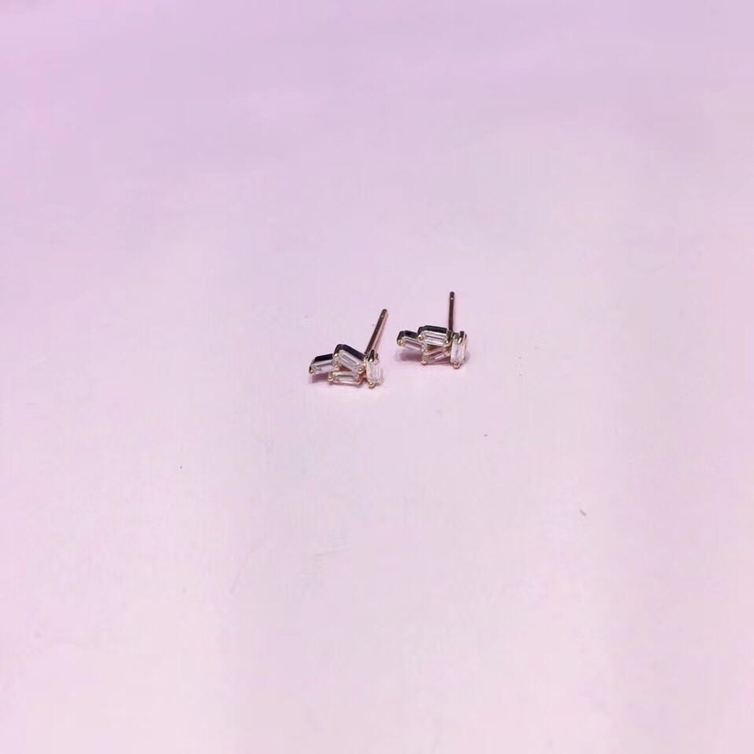 All 925 silver simple leaf-shaped ear studs