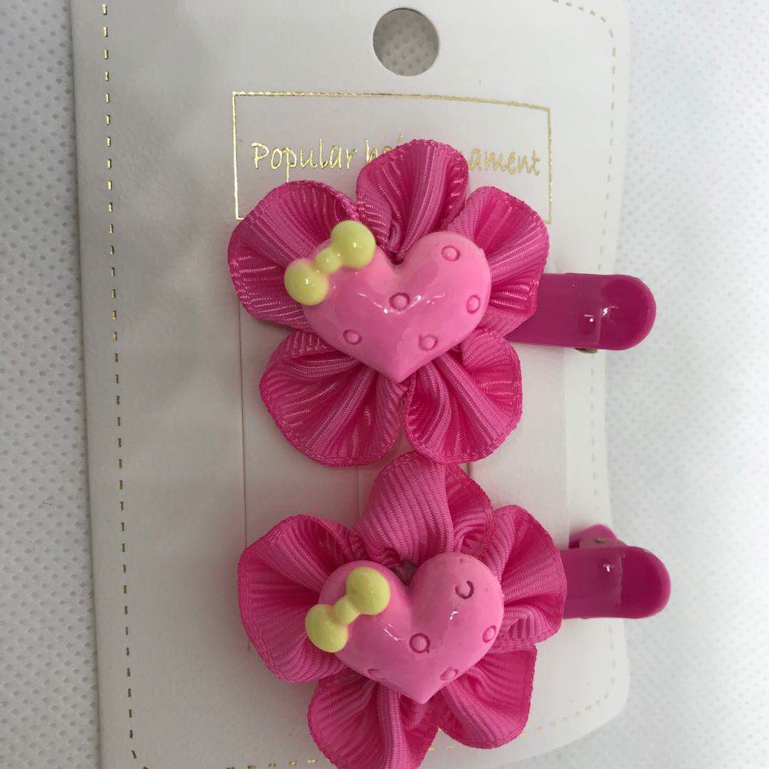 Powder duckling clip