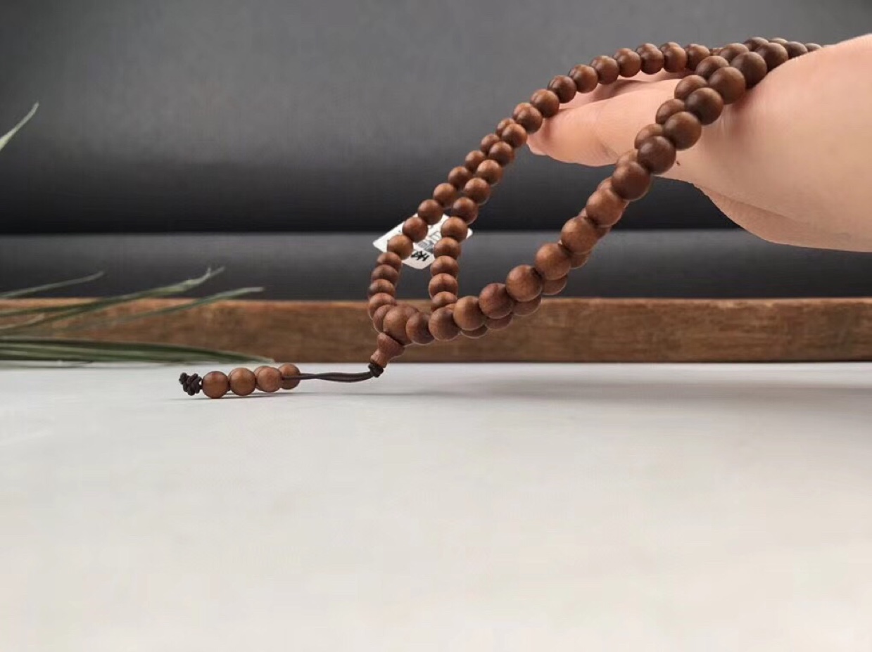 108 pieces of 0.6mm Indian sandalwood bracelet neck undefined