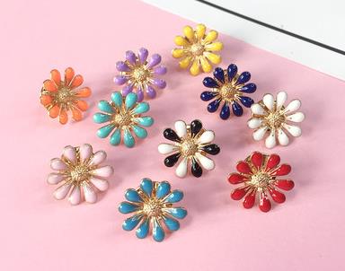 Pure and fresh Daisy button - free, hidden button Korean version brooch - proof button shirt bag collar decorative button thumbnail