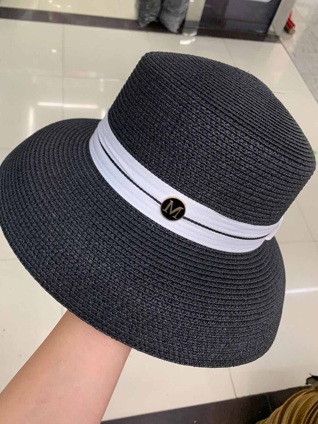 Summer women's straw hat with bow and M logo, seaside vacation cap, sun-protective beach hat