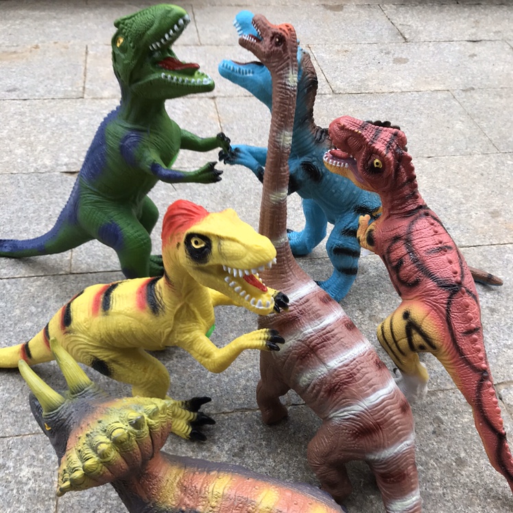 侏罗纪儿童仿真发声恐龙玩具