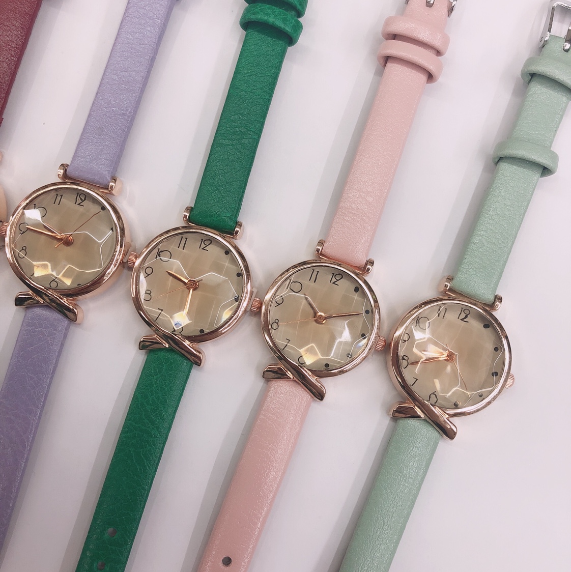 女士手表 潮流时尚学生手表钻表 石英表1细节图