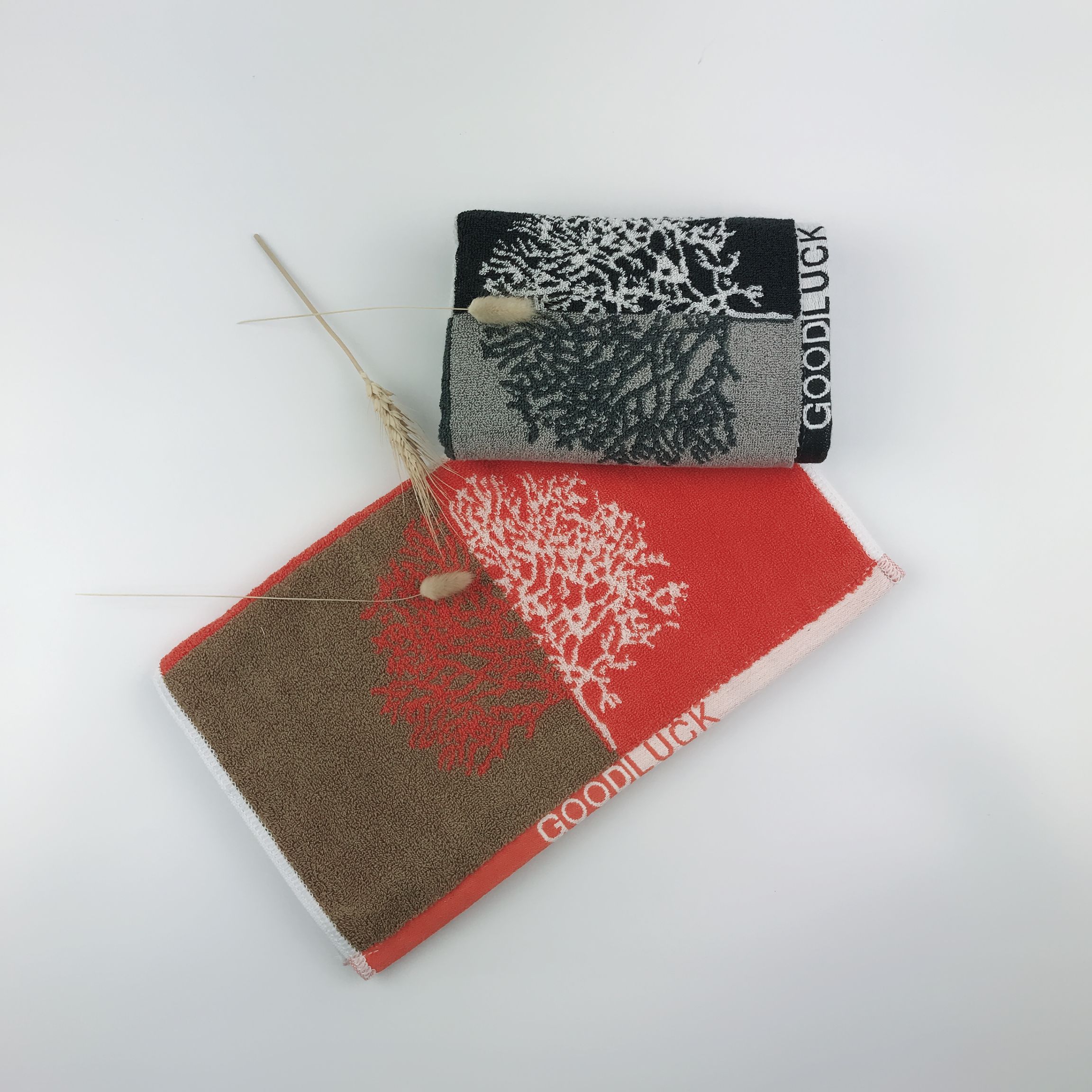 Shenduo cotton colored yarn wisdom tree towel is water-absorbing and durable thumbnail