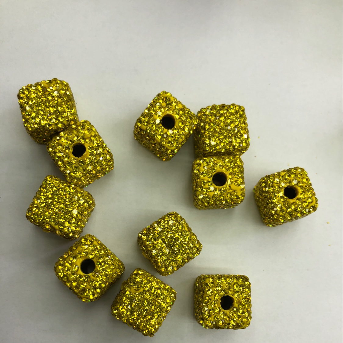14 * 14 is square thumbnail