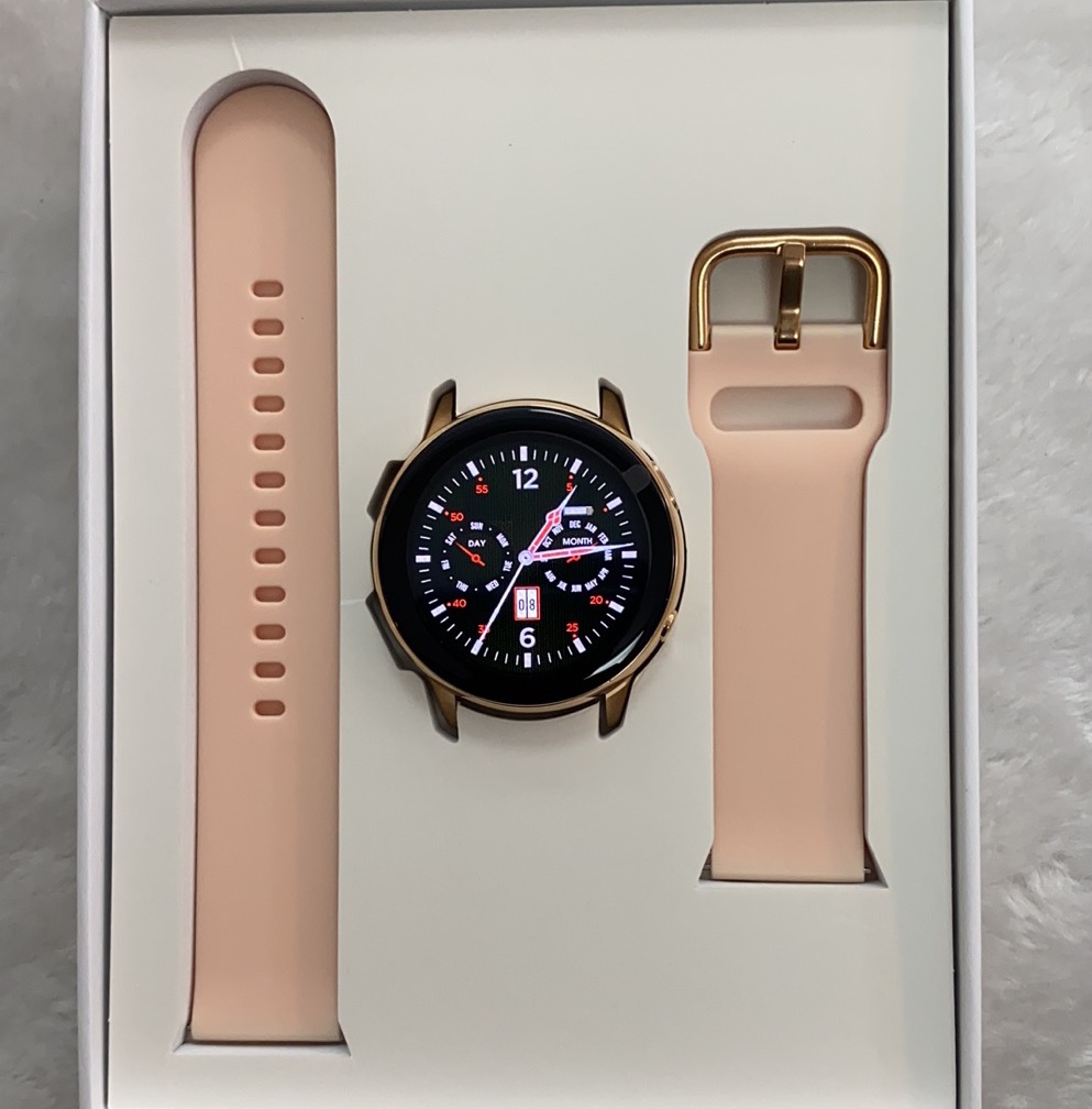 The lady's smart hand watch details Picture