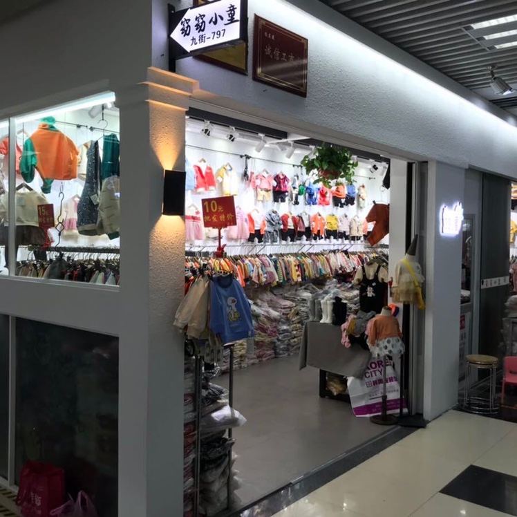 Youdaoplaceholder0 little boy describe pic - 1