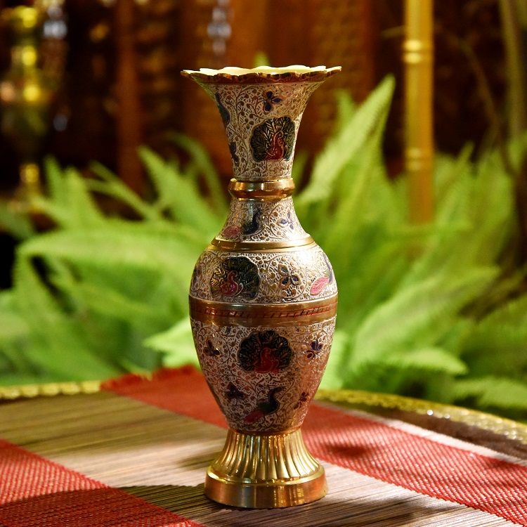 Hand-painted copper vase, Model C, decorative vessel, vase ornament, flower arrangement, imported all-copper Application Scenario