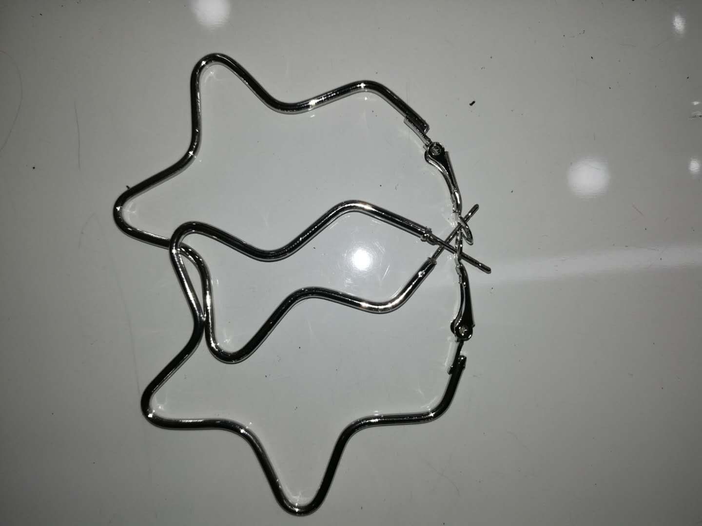 Five star earrings with special aperture thumbnail