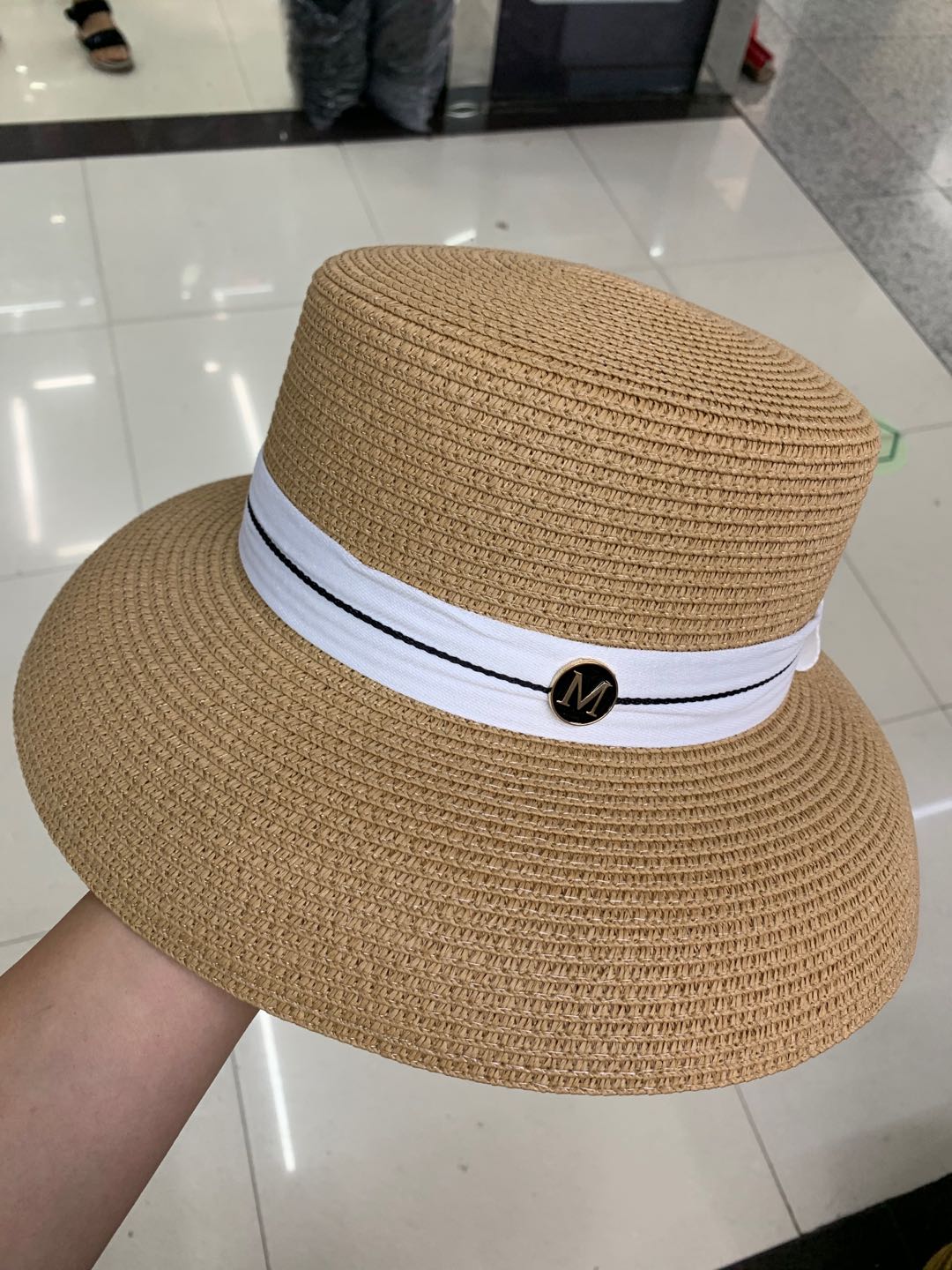 Summer women's straw hat with bow and M logo, seaside vacation cap, sun-protective beach hat Specification image