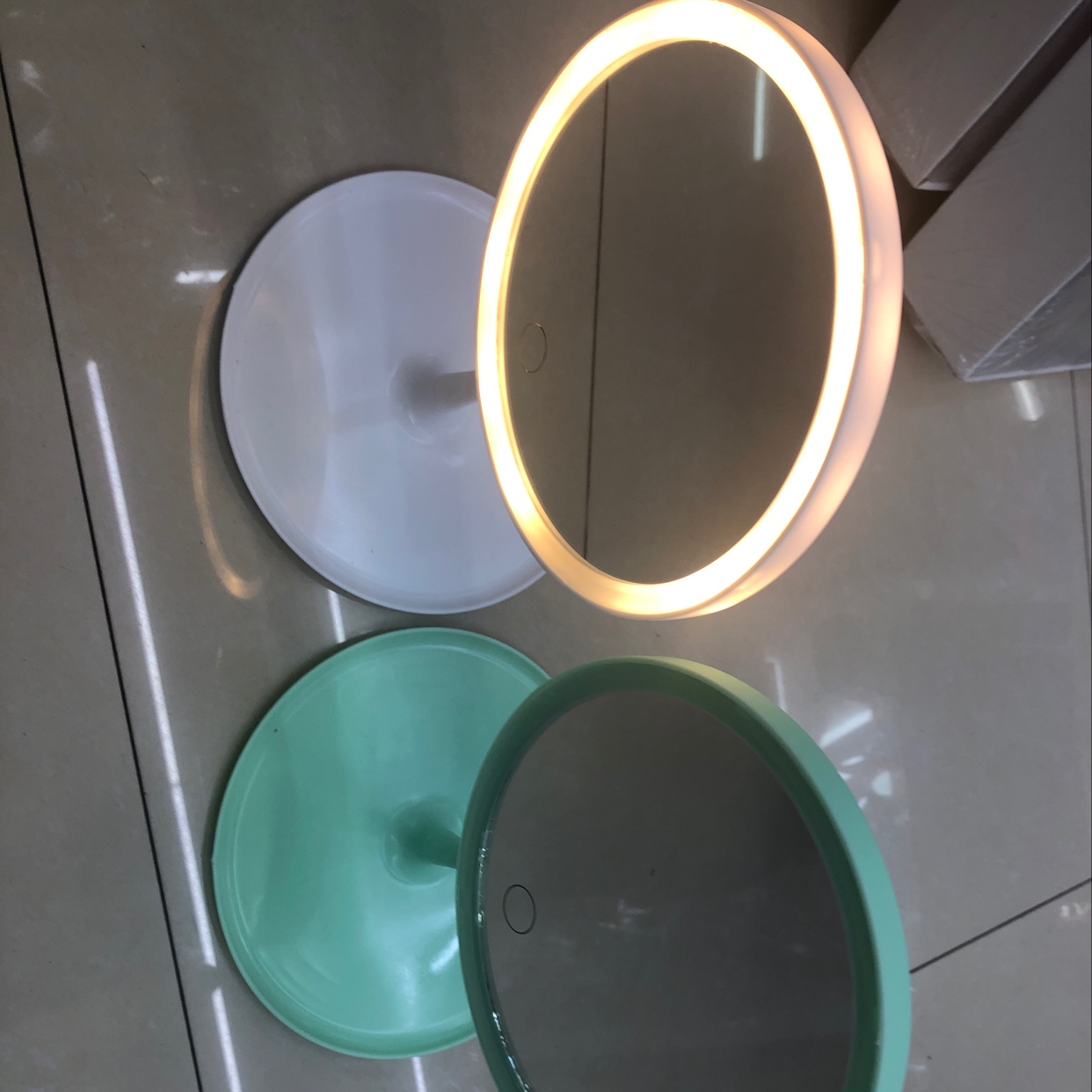The LED mirror thumbnail