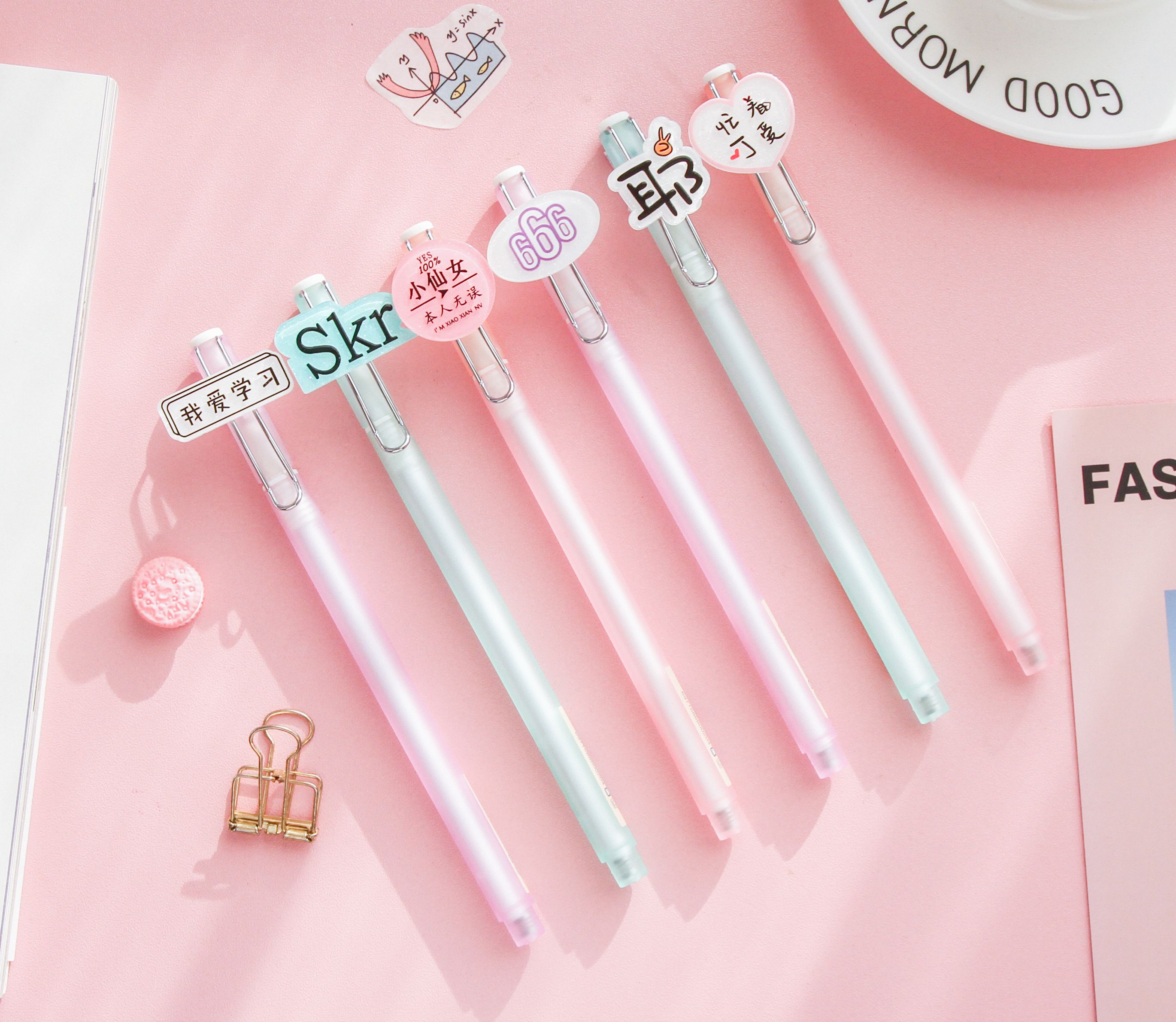 Yumi second generation neutral pen