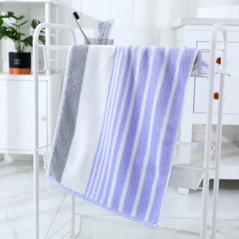 It can instantly suck up half a towel Item Picture