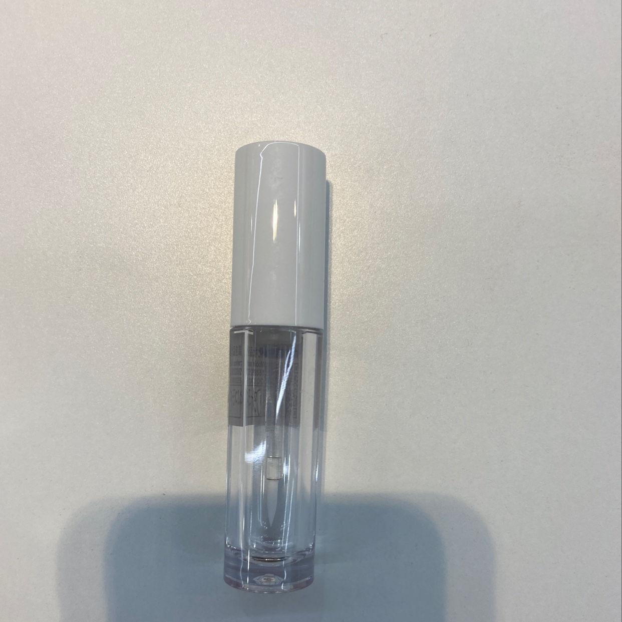 Transparent lip gloss tube