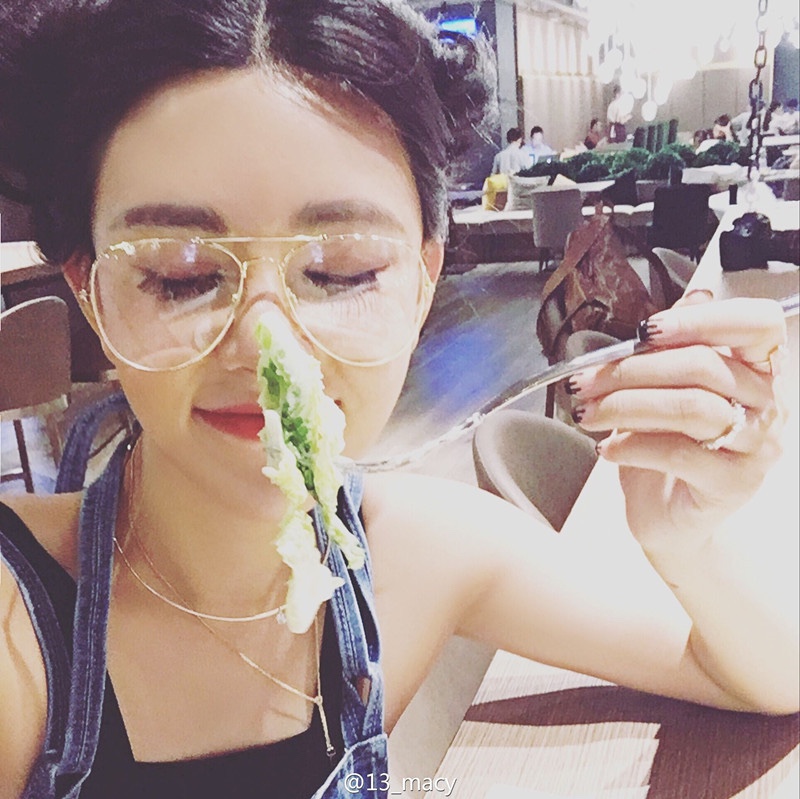 New Korean-style trendy flat anti-blue light glasses details Picture