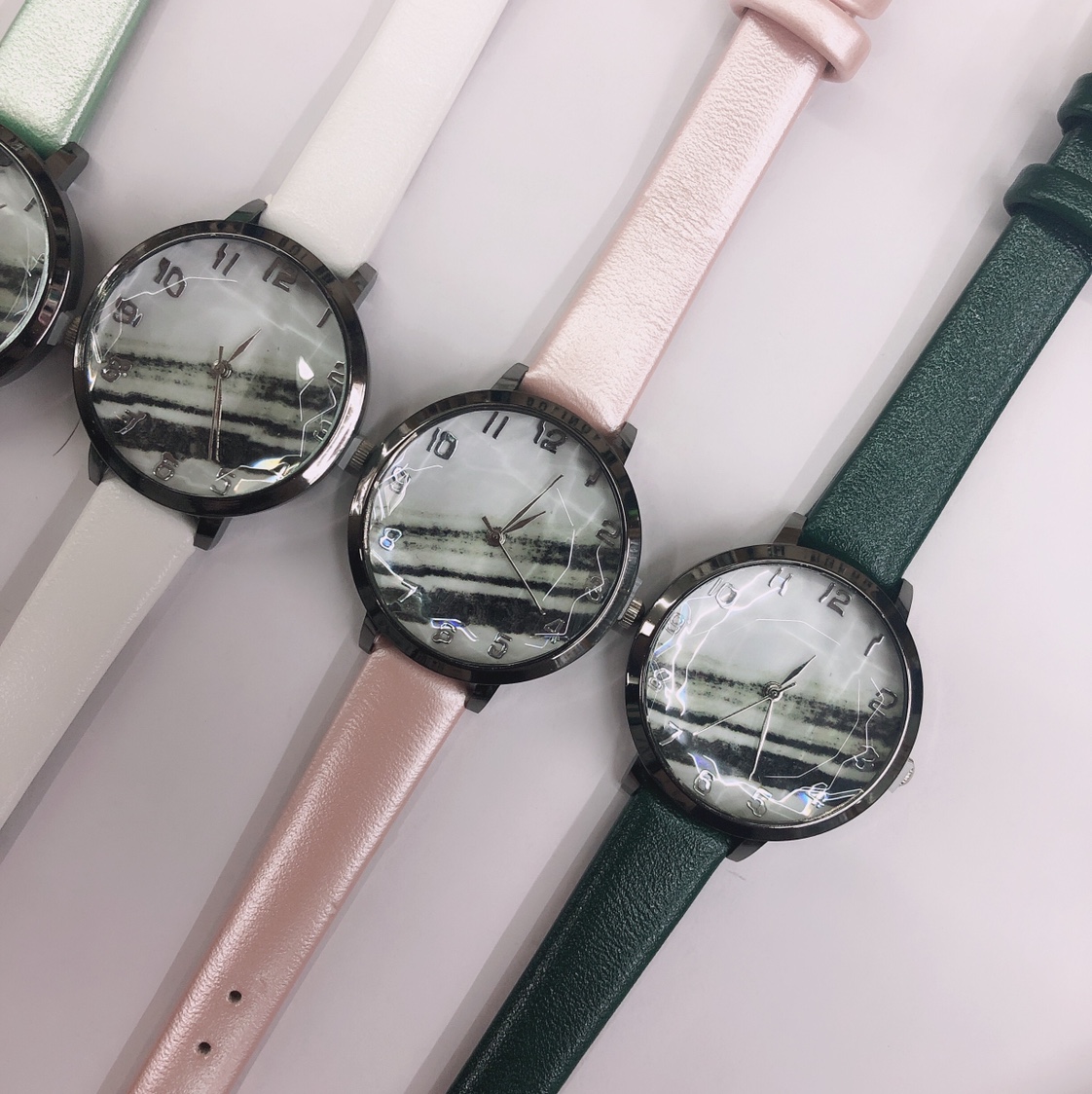 Ladies' watches, trendy and fashionable, student watches, diamond watches, quartz watches 3 Application Scenario
