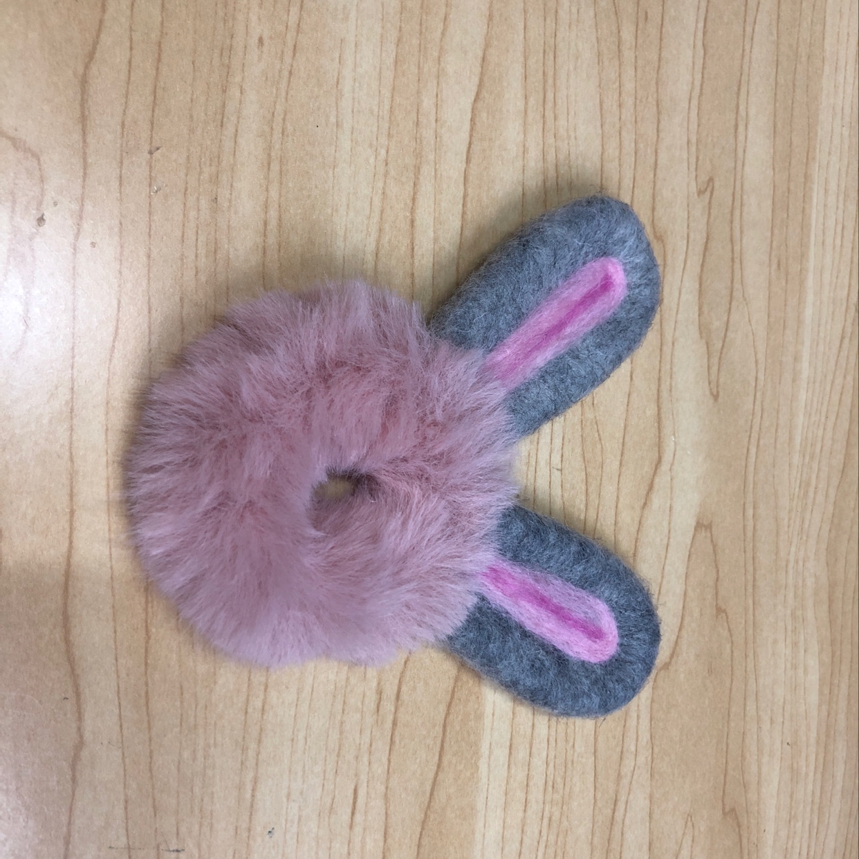 New Korean hair accessories with fluffy rabbit ears, plush frog hair bands, and colorful hair ties for autumn and winter in a cute Instagram style details Picture