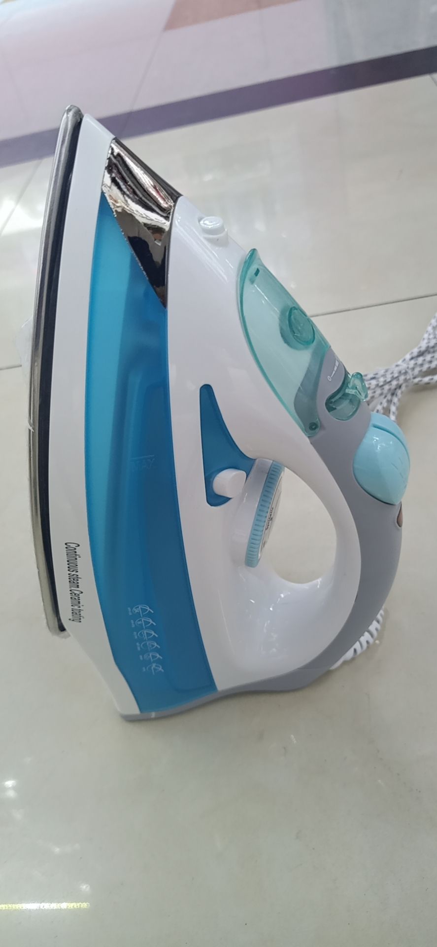 蒸汽电熨斗8027详情图3