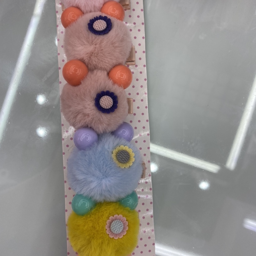 毛球韩版加珠产品图