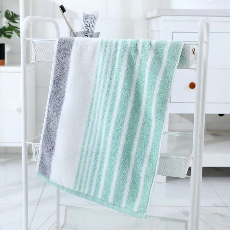 It can instantly suck up half a towel details Picture