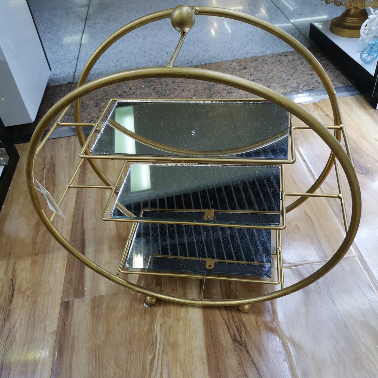 金色铁艺三层玻璃面甜品摆台 圆形三层玻璃面甜品摆台 圆形