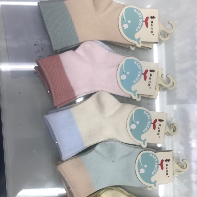Baby socks thumbnail