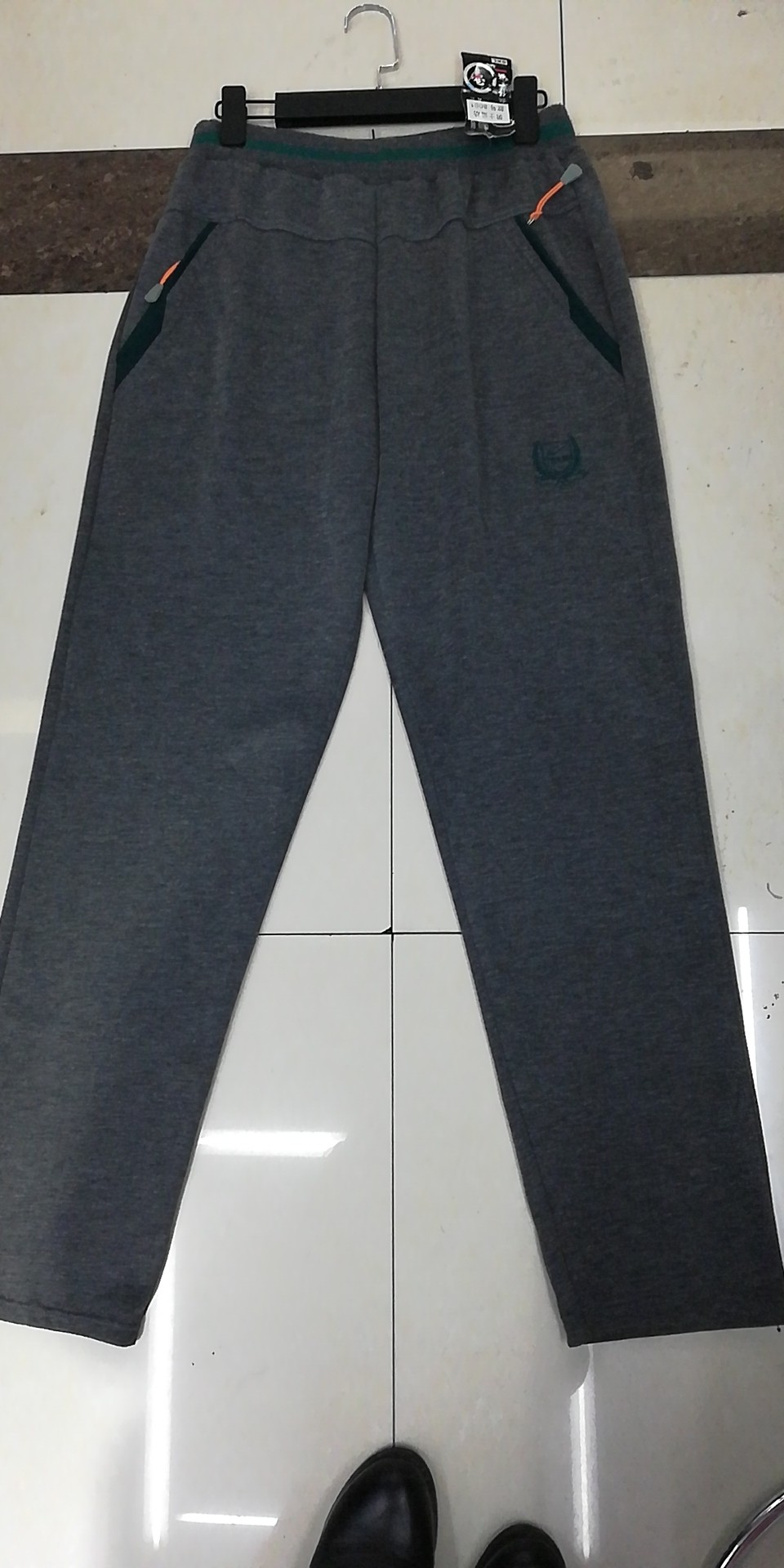 Casual sweatpants for men thumbnail