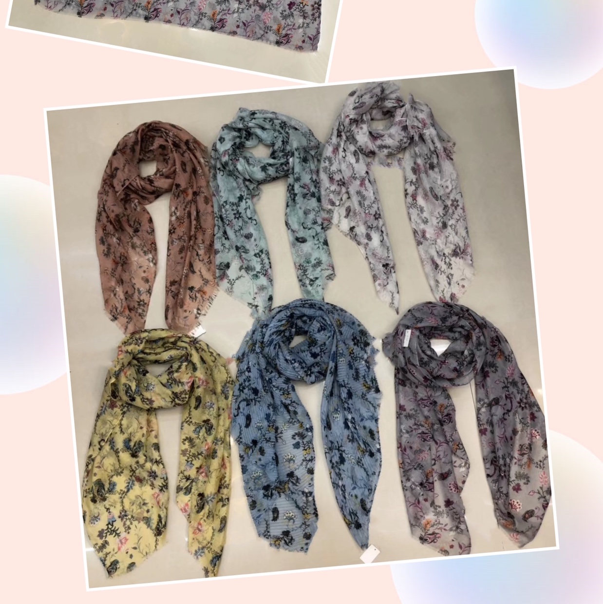 Gold and silver silk silk printed scarves are available in stock Application Scenario