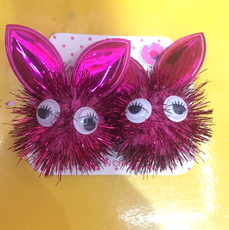 Clip fur ball
