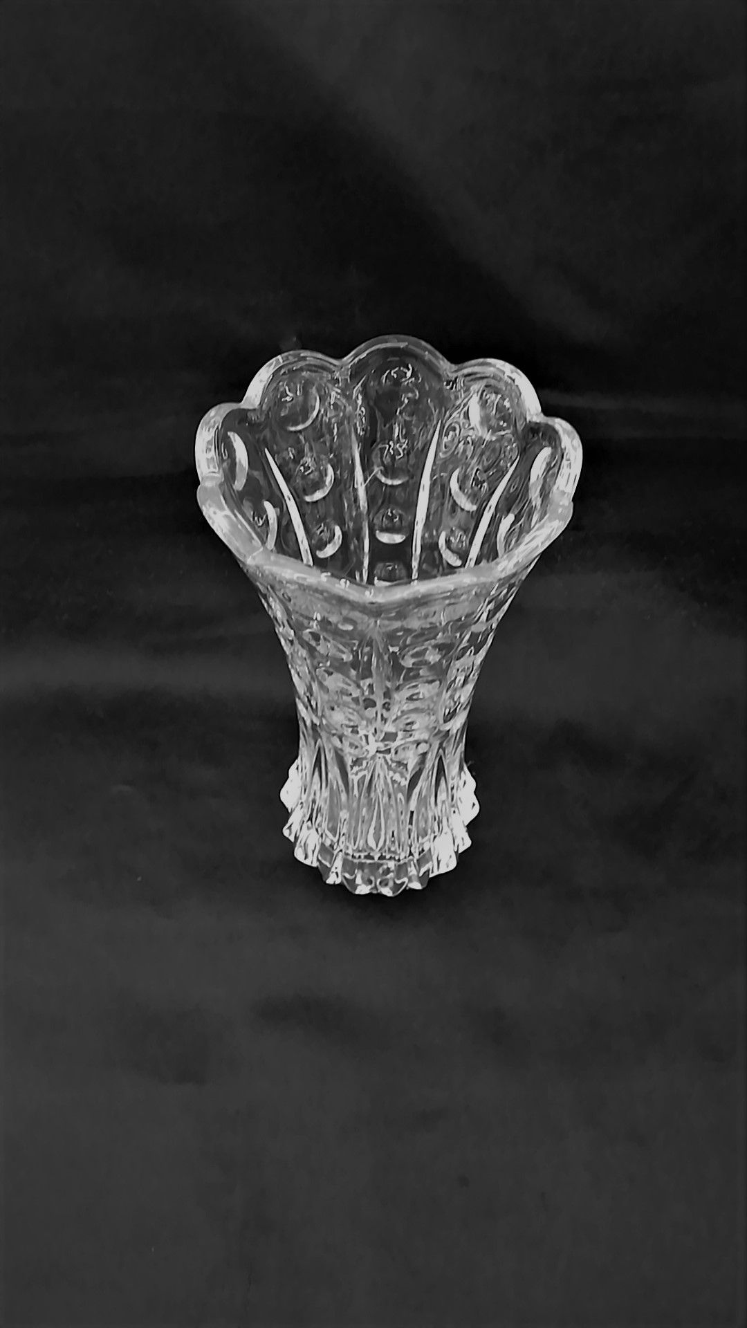 20 Crystal Vase details Picture