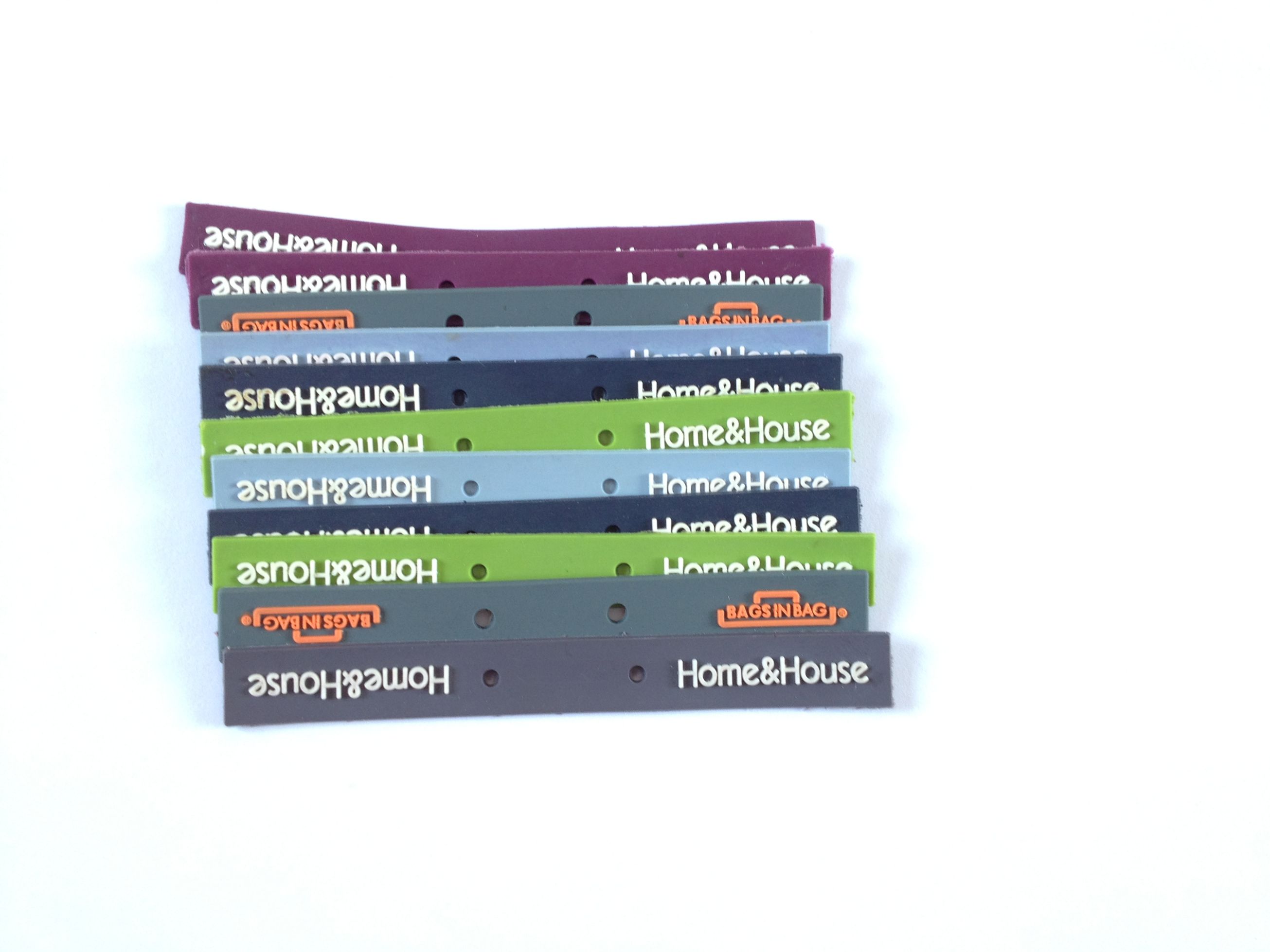 PVC outdoor injection molding soft plastic bag clothing string pull piece zip tail head 20
