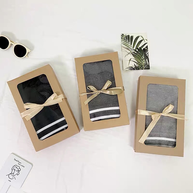 Boxed yoga pants