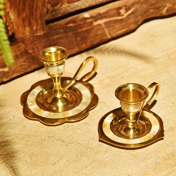 Brass shell inlaid creative candlestick, imported from India, small home decoration for dining table and coffee table detail image 2