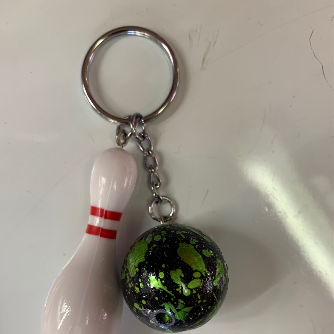 保龄球挂件，可以挑颜色白底实物图