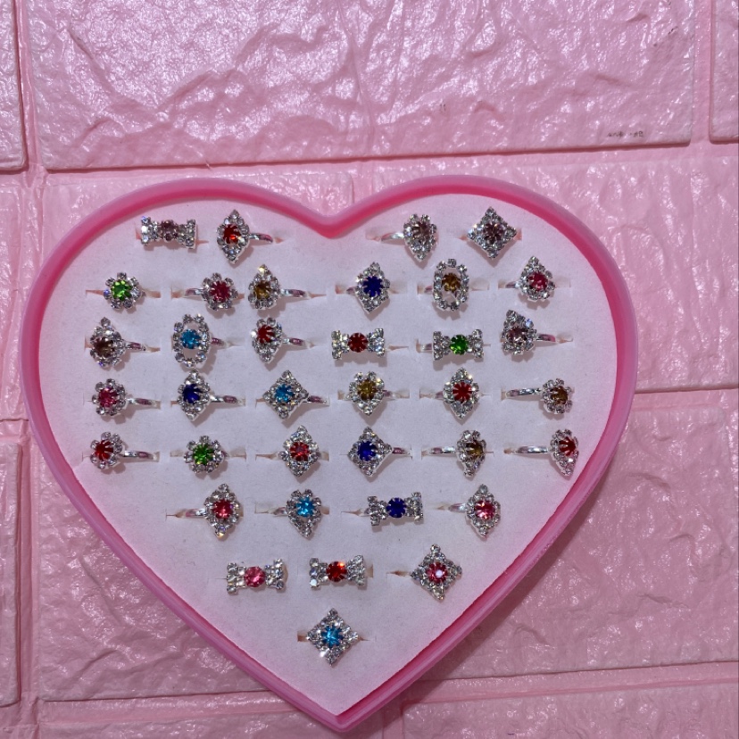 Children's 36-piece alloy ring, heart-shaped box packaged brick ring